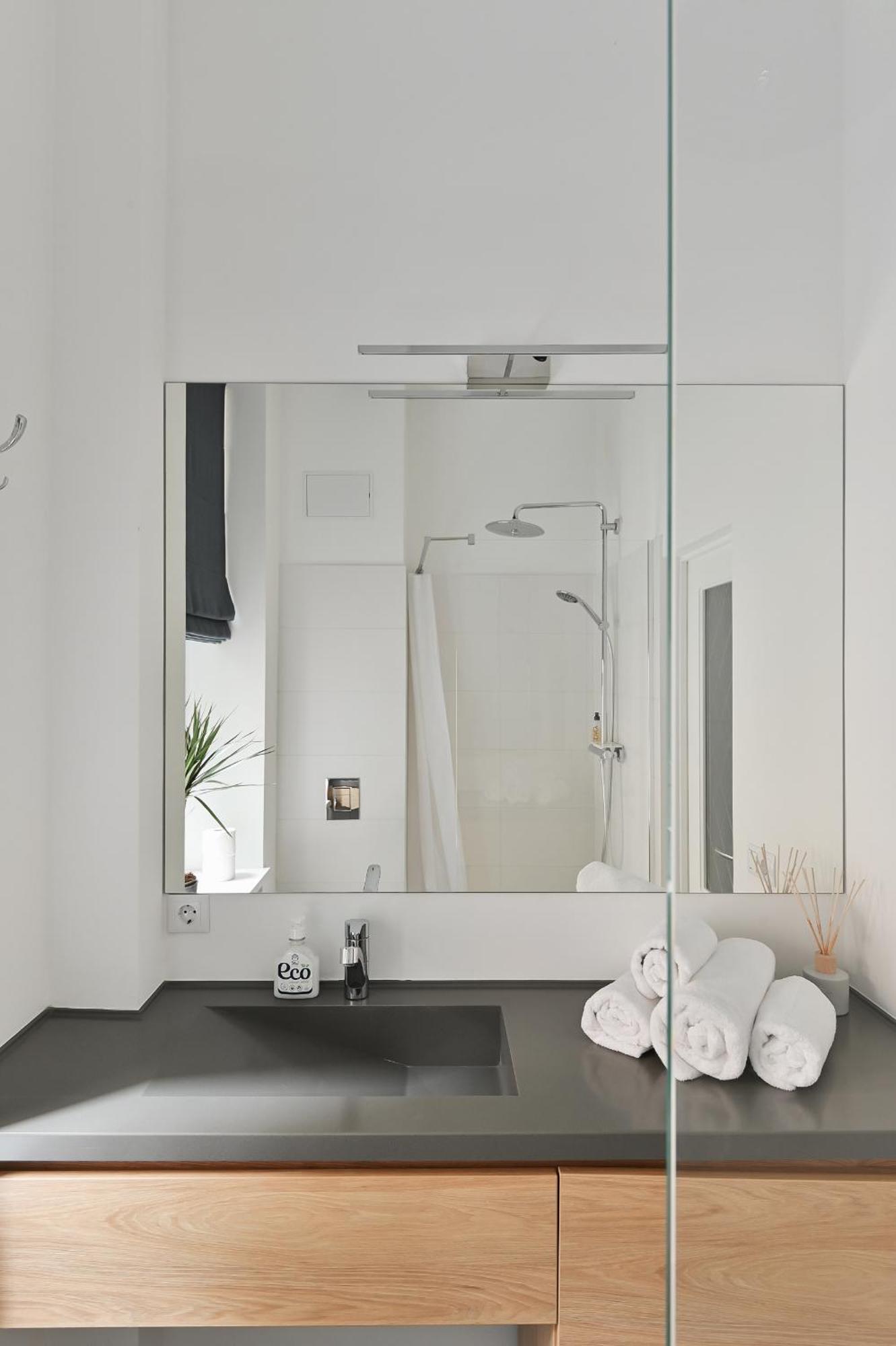 Fantastic Studio Apartment In The Heart Of Riga Exteriör bild